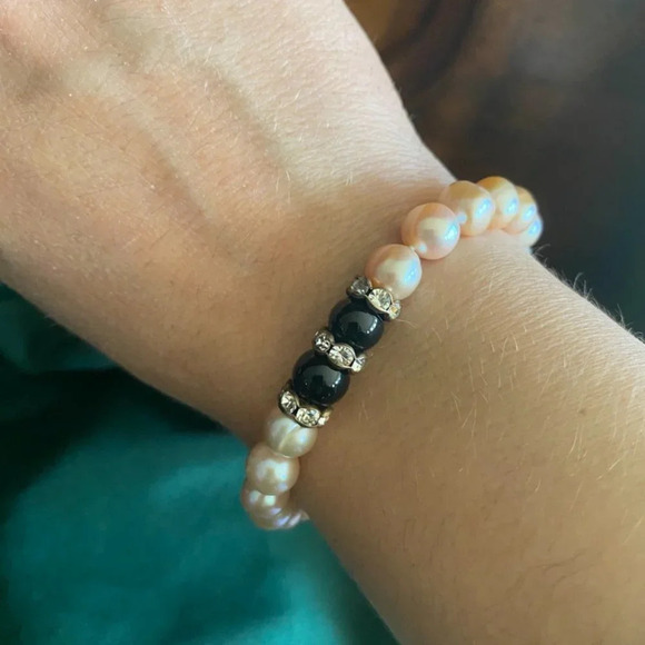 Pink Freshwater Pearl and Rhinestone Bracelet - Picture 13 of 15